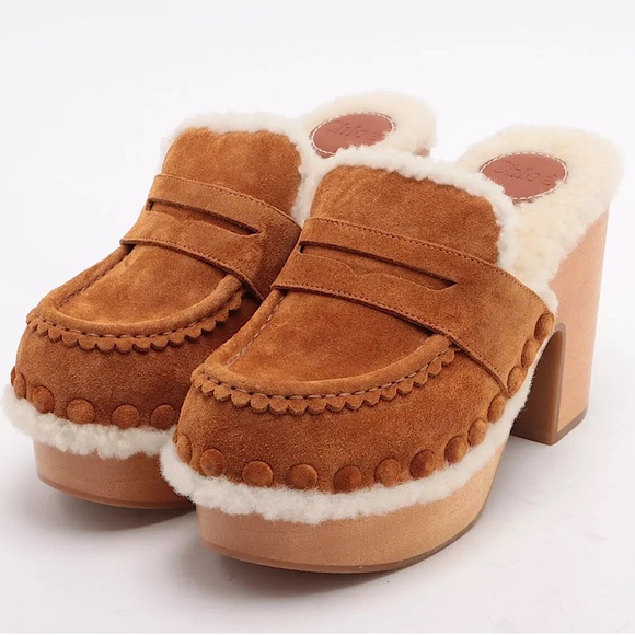 Chloe Joy Suede & Shearling Caramel Cognac Block Heel Clogs Size 39 EU 8.5 US - Picture 1 of 11
